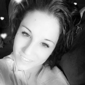 Meet your Posher, Alicia